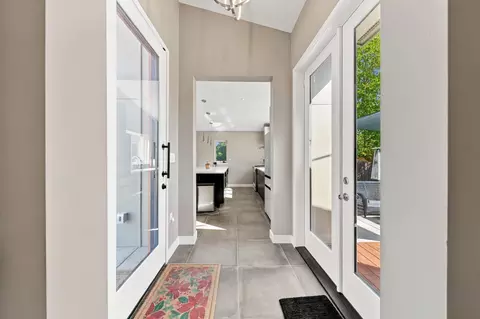 Entry Way - 19459 Posey, Redding, CA 96003 photo 2 of 3