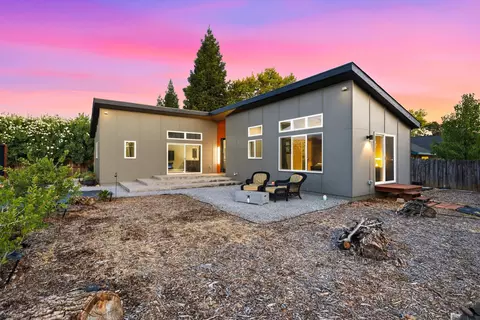 Exterior - 19459 Posey, Redding, CA 96003 photo 5 of 21