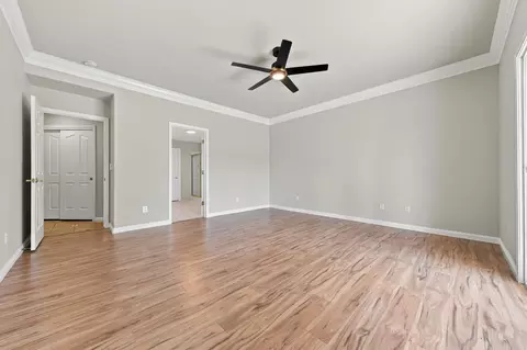 Living - 19459 Posey, Redding, CA 96003 photo 6 of 6
