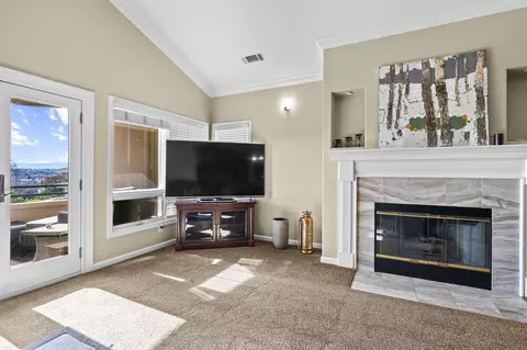 Living - 724 Oakhurst Trl, Redding, CA 96003 photo 3 of 3