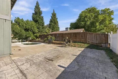 Exterior - 2205 Jessica Way, Redding, CA 96002 photo 8 of 12