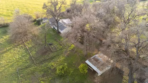 View/Area - 19233 W Niles Ln, Redding, CA 96002 photo 3 of 3