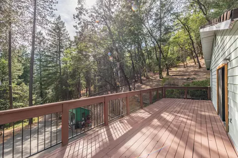 Exterior - 100 Carr Pl, Lewiston, CA 96052 photo 6 of 32