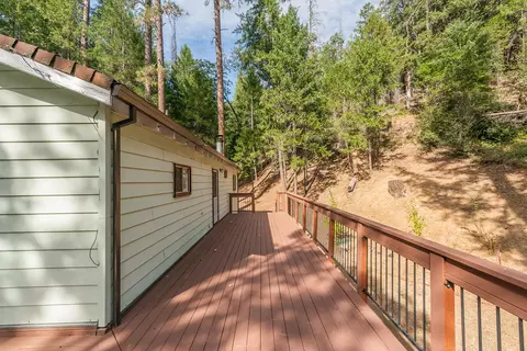Exterior - 100 Carr Pl, Lewiston, CA 96052 photo 8 of 32