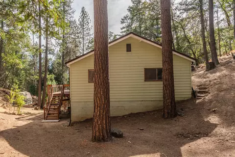 Exterior - 100 Carr Pl, Lewiston, CA 96052 photo 15 of 32