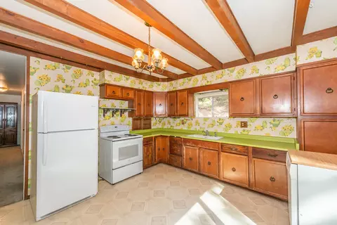 Kitchen - 100 Carr Pl, Lewiston, CA 96052 photo 1 of 5
