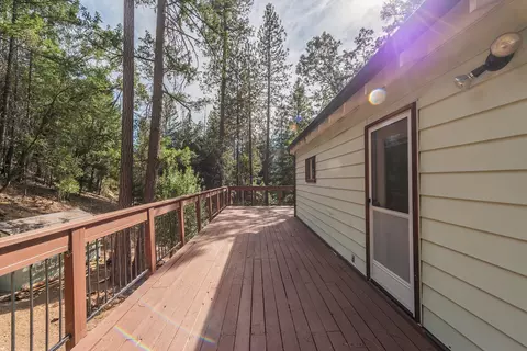 Exterior - 100 Carr Pl, Lewiston, CA 96052 photo 10 of 32