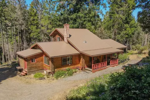 1004 Friedrich Rd, Burnt Ranch, CA 95527