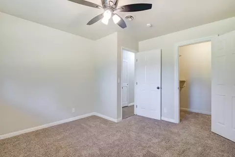 Bedroom - 8947 Olney Park Dr, Redding, CA 96001 photo 4 of 4