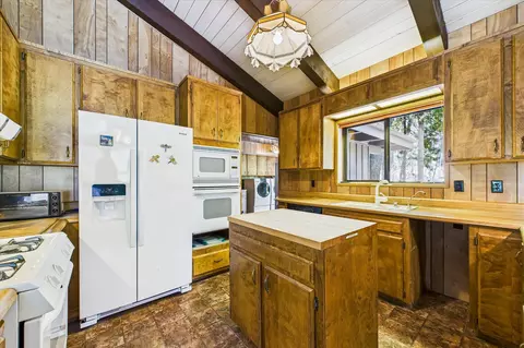 Kitchen - Undisclosed, Trinity Center, CA 96091 photo 2 of 3