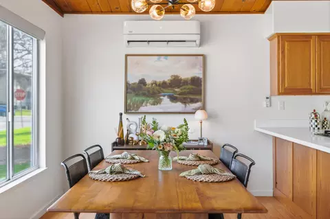 Dining - 2284 Paris Ave, Redding, CA 96001 photo 2 of 3