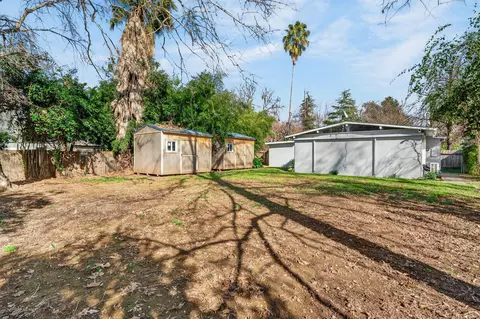 Exterior - 2284 Paris Ave, Redding, CA 96001 photo 8 of 10