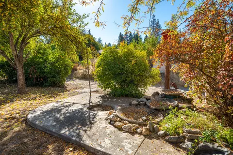 Exterior - 56 1st Ave, Lewiston, CA 96052 photo 5 of 11