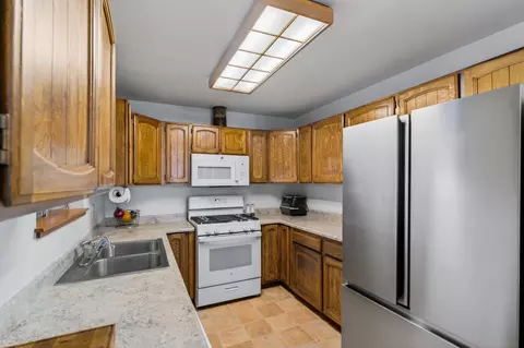 Kitchen - 1877 Wheeler St, Redding, CA 96002 photo 2 of 4