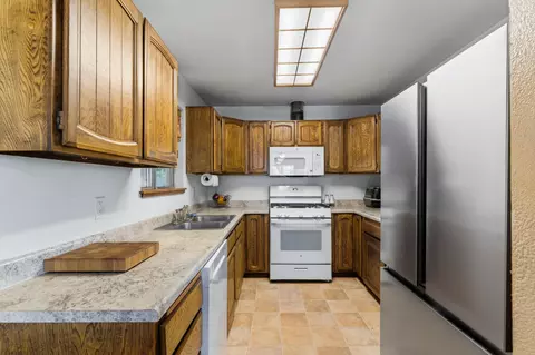 Kitchen - 1877 Wheeler St, Redding, CA 96002 photo 1 of 4