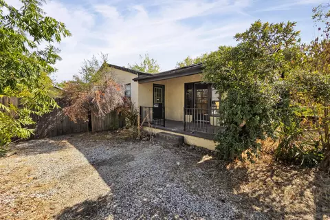 Exterior - 1135 Olive Ave, Redding, CA 96001 photo 3 of 10