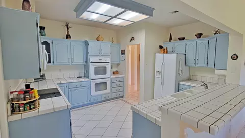 Kitchen - 3782 Siskiyou St, Redding, CA 96001 photo 1 of 3