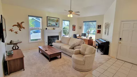 Living - 3782 Siskiyou St, Redding, CA 96001 photo 3 of 4