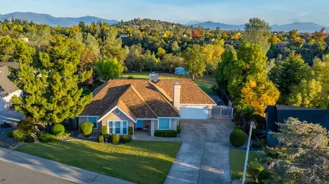 View/Area - 3782 Siskiyou St, Redding, CA 96001 photo 1 of 2