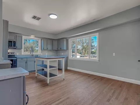 Kitchen - 5924 Deschutes Rd, Anderson, CA 96007 photo 3 of 6
