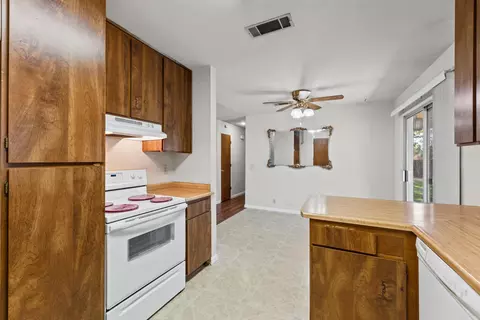Kitchen - 1761 Hawthorne Ct, Redding, CA 96002 photo 1 of 2