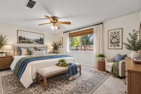 Bedroom - 1761 Hawthorne Ct, Redding, CA 96002 photo 1 of 6