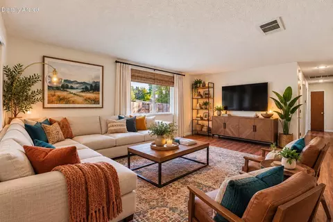 Living - 1761 Hawthorne Ct, Redding, CA 96002 photo 1 of 3