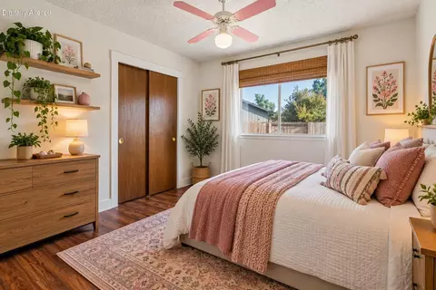 Bedroom - 1761 Hawthorne Ct, Redding, CA 96002 photo 5 of 6