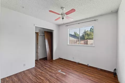 Bedroom - 1761 Hawthorne Ct, Redding, CA 96002 photo 6 of 6