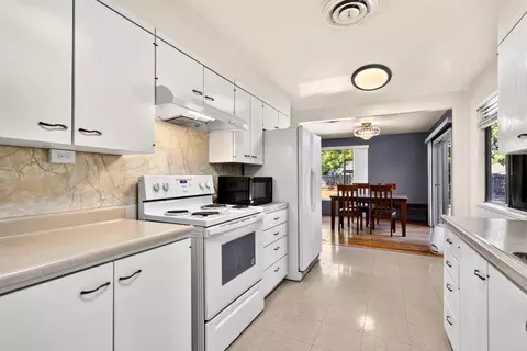 Kitchen - 2146 Westwood Ave, Redding, CA 96001 photo 2 of 2
