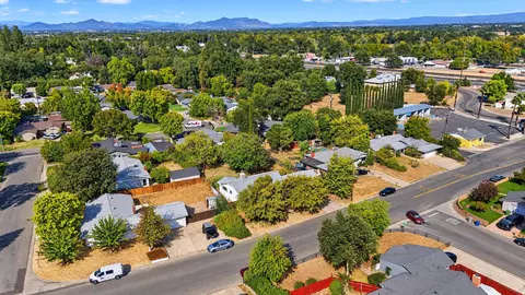 View/Area - 2146 Westwood Ave, Redding, CA 96001 photo 2 of 5