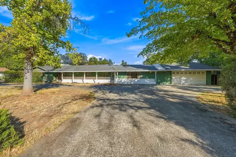 Exterior - 4601 Alta Mesa Dr, Redding, CA 96002 photo 3 of 11