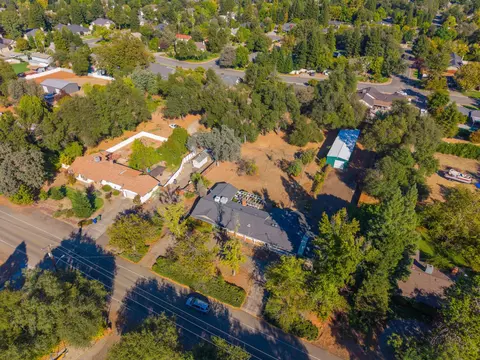View/Area - 4601 Alta Mesa Dr, Redding, CA 96002 photo 4 of 8
