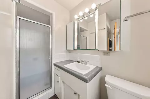 Bath - 4601 Alta Mesa Dr, Redding, CA 96002 photo 1 of 6