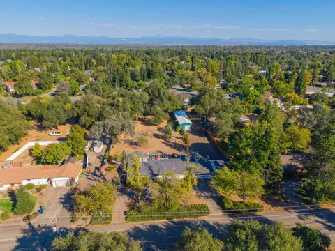 View/Area - 4601 Alta Mesa Dr, Redding, CA 96002 photo 3 of 8