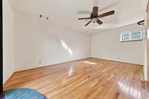 Living - 4601 Alta Mesa Dr, Redding, CA 96002 photo 5 of 8