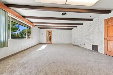 Living - 4601 Alta Mesa Dr, Redding, CA 96002 photo 8 of 8