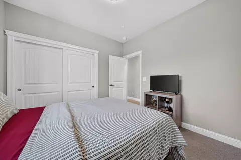 Bedroom - 2801 Calaveras Ct, Redding, CA 96002 photo 4 of 7