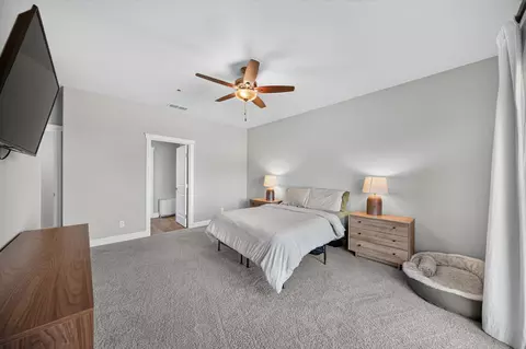 Bedroom - 2801 Calaveras Ct, Redding, CA 96002 photo 6 of 7