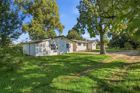 Exterior - 19002 W Niles Ln, Redding, CA 96002 photo 20 of 22