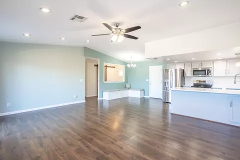 Living - 1230 Whistling Dr, Redding, CA 96003 photo 2 of 4