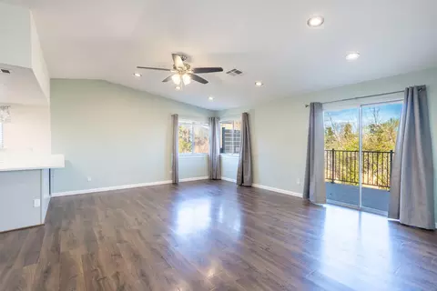 Living - 1230 Whistling Dr, Redding, CA 96003 photo 3 of 4