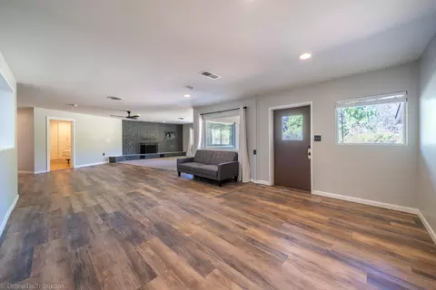 Living - 8064 Churn Creek Rd, Redding, CA 96002 photo 5 of 7