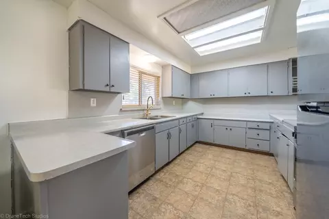 Kitchen - 8064 Churn Creek Rd, Redding, CA 96002 photo 1 of 3