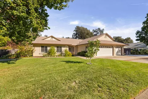 Exterior - 6787 Hemlock St, Redding, CA 96001 photo 12 of 12