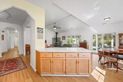 Entry Way - 6787 Hemlock St, Redding, CA 96001 photo 2 of 2