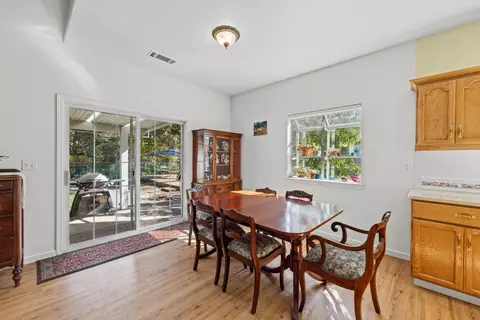 Dining - 6787 Hemlock St, Redding, CA 96001 photo 2 of 2