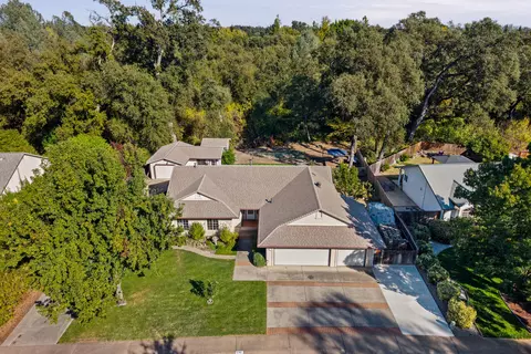 View/Area - 6787 Hemlock St, Redding, CA 96001 photo 1 of 2