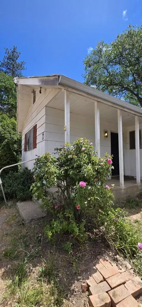Exterior - 17841 Wildwood Rd, Hayfork, CA 96041 photo 2 of 5
