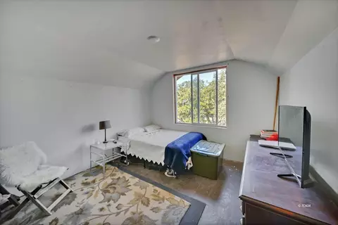 Bedroom - 324 Frog Pond Ln, Hayfork, CA 96041 photo 1 of 1